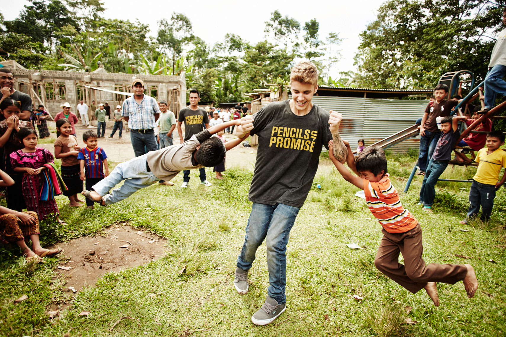 Justin Bieber, Pencils of Promise